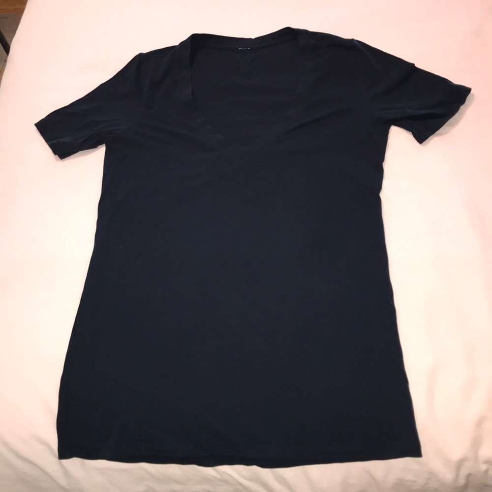 Lululemon V neck shirt